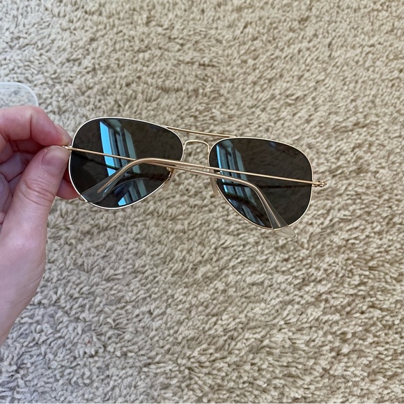 RB3025 Ray-Ban Aviator Sunglasses - Picture 5 of 13